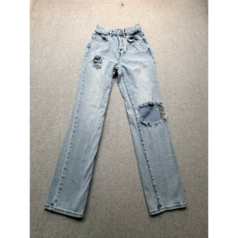 High Waisted Light Wash Distressed Straight Leg Jeans Size 24 I-4-6(3105)
